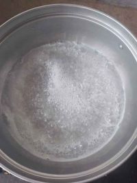 豌豆黑芝麻凉粉