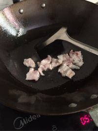 包菜炒肉片