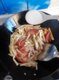 圆茄子炒番茄