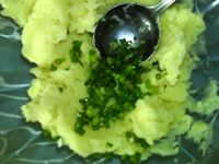 葱香土豆寿桃饼
