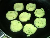 葱香土豆寿桃饼