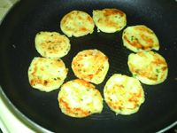 葱香土豆寿桃饼