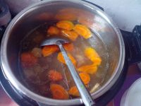 杏鲍菇萝卜煲老鸡