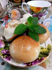 炼奶椰蓉小面包
