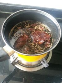 酱汁牛肉