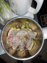 柠檬汁蜂蜜鸡翅中