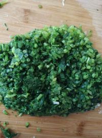 茼蒿金针菇饺子