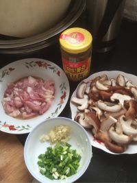 香菇炒肉