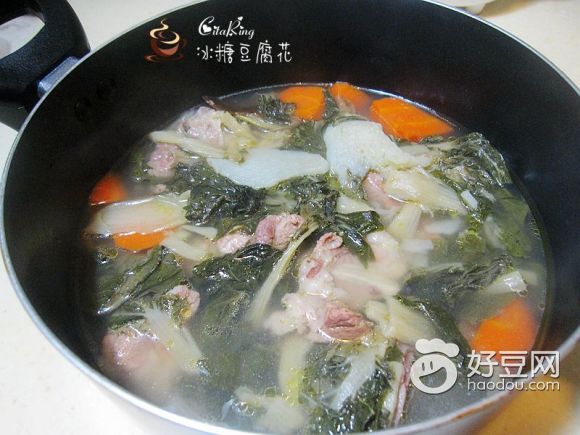 红萝卜筒子骨菜干汤