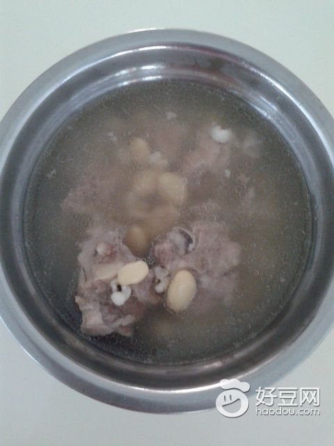 扁豆薏米芡实骨汤