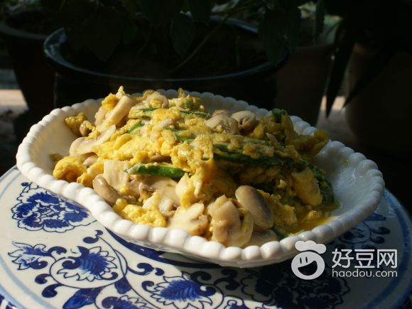 黄秋葵蘑菇炒鸡蛋