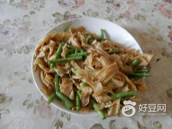 豆角炒豆油皮