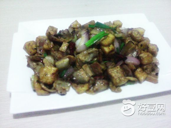 油豆腐炒五花肉