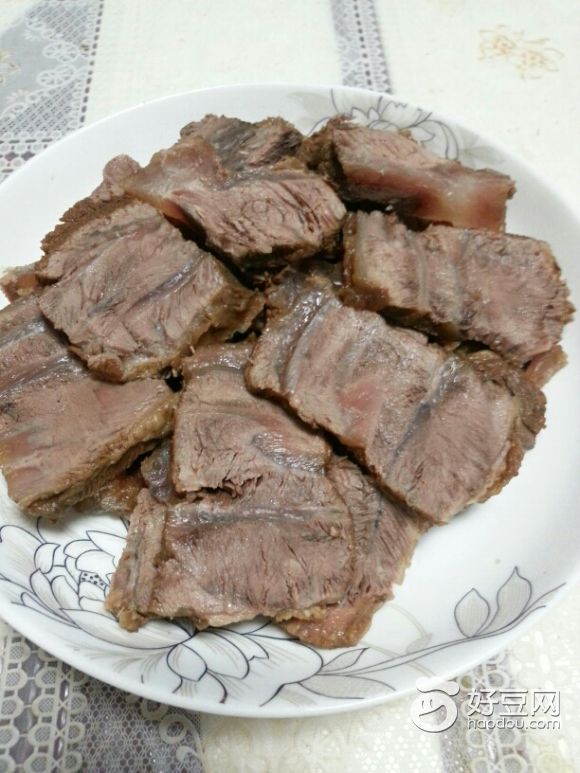 卤牛肉