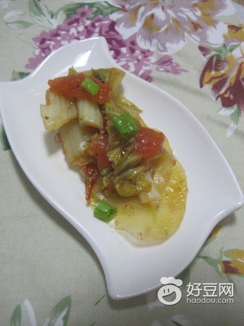 西红柿白菜炒土豆片
