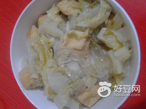 油豆腐粉条炖白菜