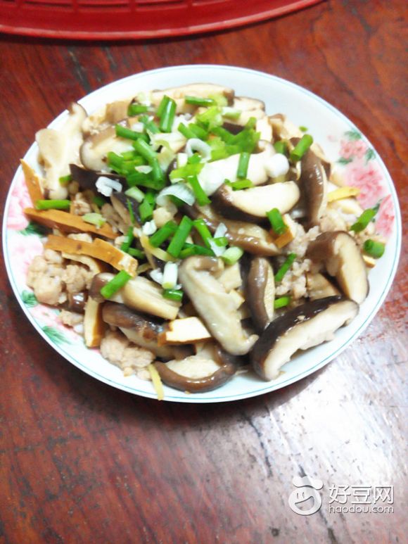 香菇豆干炒肉末