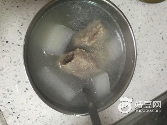 排骨白萝卜豆腐汤