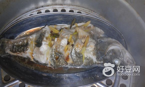 清蒸鲈鱼