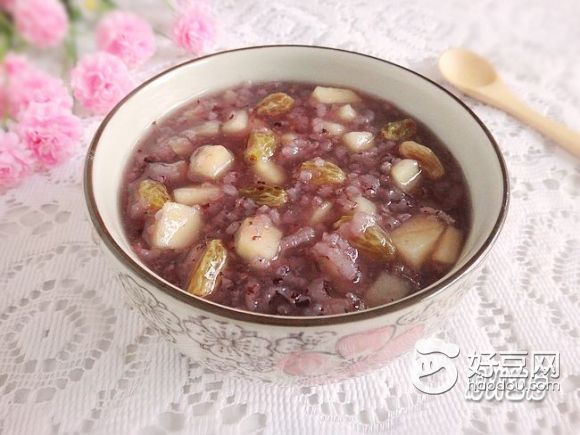 苹果葡萄紫米粥