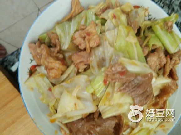 莲白炒肉片