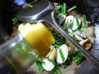 韭菜茭白炒淡菜