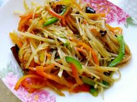 土豆丝炒尖椒