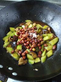 香菇炒黄瓜