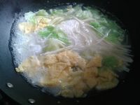 鸡蛋白菜面