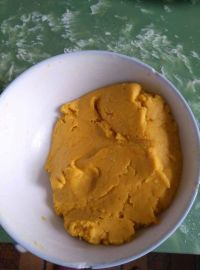 黄金月饼