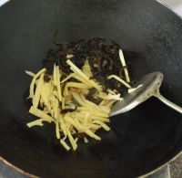 鱼香肉丝酱拌面
