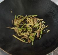 鱼香肉丝酱拌面
