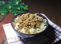 葱油肉酱拌面