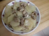 五花肉炒土豆