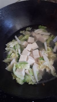 高汤白菜炖豆腐