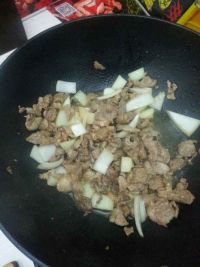 爆炒羊肉