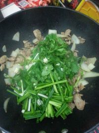 爆炒羊肉