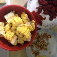 电饭煲版玉米红枣甜鸡