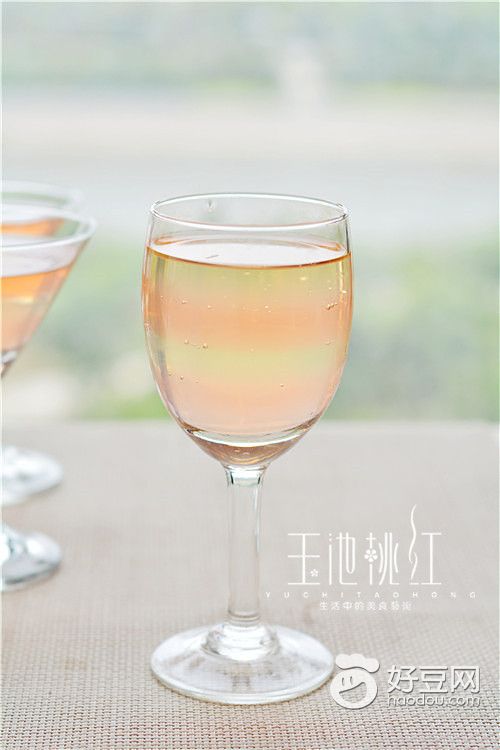 双色鸡尾酒果冻