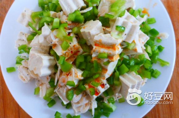 虾皮青椒拌豆腐