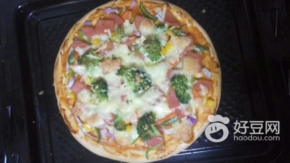 火腿蔬菜披萨