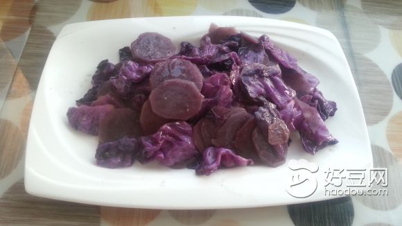 紫甘蓝炒紫马玲薯