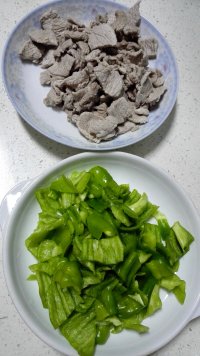 里脊肉炒青椒