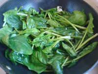 菠菜内酯豆腐汤
