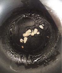 菠菜菌汤