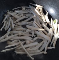 菠菜菌汤