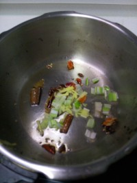 小酥肉蒸碗