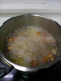 小酥肉蒸碗