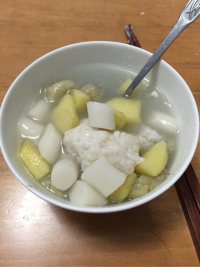 小蛋圆酒酿水果羹