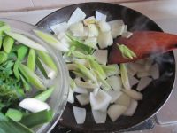 回锅牛肉
